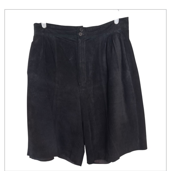 Vintage Adam Douglas 100% Leather Suede Pleated Shorts – Black - size 10/12 - Picture 1 of 5